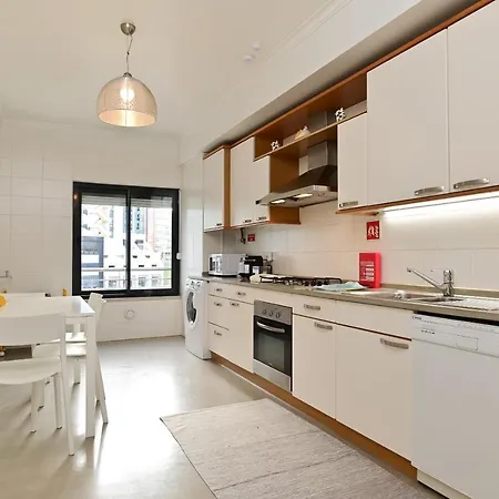 Апартаменты Columbano Garden, Family Лиссабон