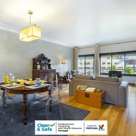 Columbano Garden, Family *