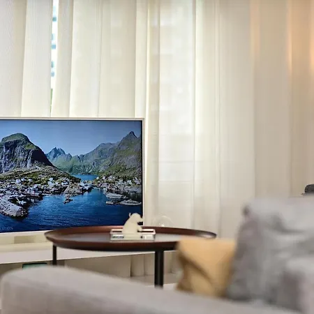 Columbano Garden, Family